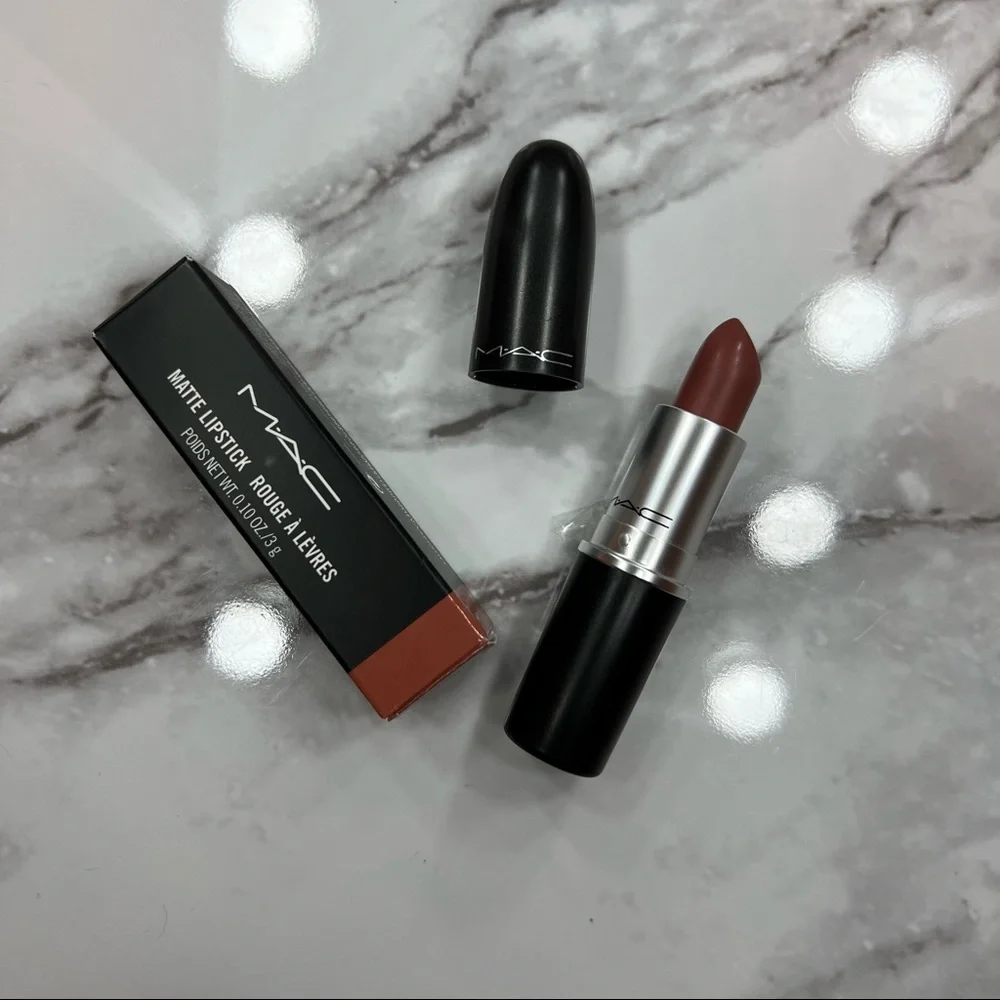 Mac Matte Lipstick Velvet Teddy - Picture 1 of 6